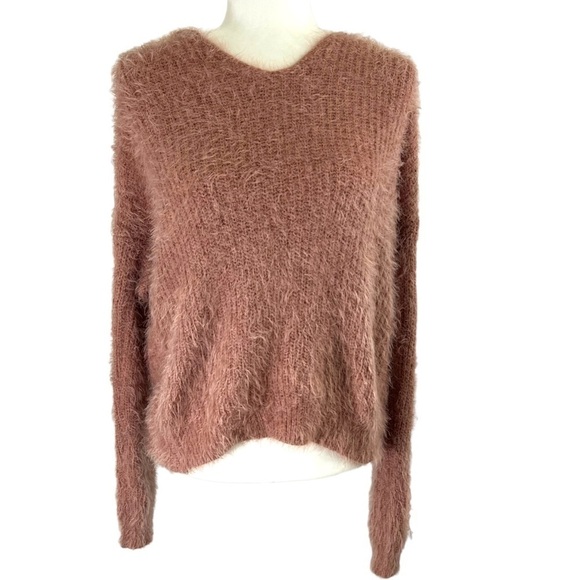 Love Tree Womens Sweater Pink Oversized
Soft Cross Knot Back Eyelash V-Neck - Picture 2 of 14